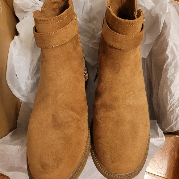 Dr. Scholl's Women's Retrospect Ankle Bootie in Honey Brown US 8 - Picture 3 of 4